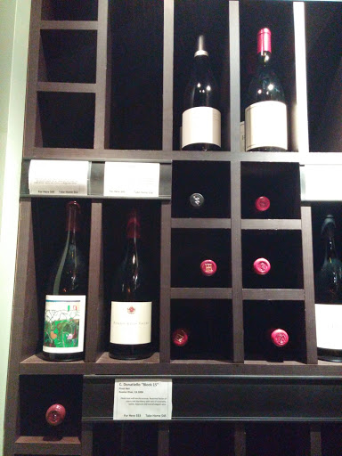 Wine Bar «Eola Wine Co», reviews and photos, 430 E Central Blvd, Orlando, FL 32801, USA