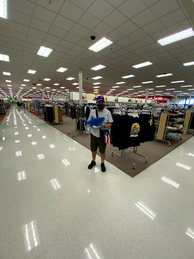 Department Store «Target», reviews and photos, 3885 E Main St, St Charles, IL 60174, USA