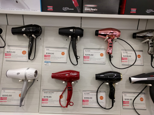 Cosmetics Store «Ulta Beauty», reviews and photos, 2155 W 22nd St #7, Oak Brook, IL 60523, USA