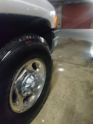 Car Wash «Squeeky Clean Car Wash», reviews and photos, 12690 Magnolia Ave, Riverside, CA 92503, USA