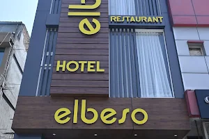 Elbeso Hotel image