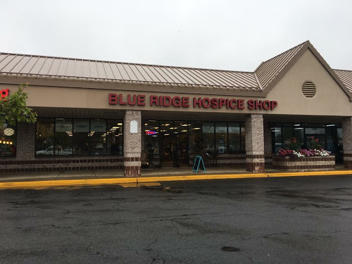 Thrift Store «Blue Ridge Hospice Thrift Shop», reviews and photos, 57 Catoctin Cir NE, Leesburg, VA 20176, USA