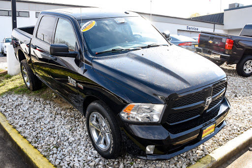 Used Car Dealer «Easterns Automotive Group / Eastern Motors», reviews and photos, 4809 St Barnabas Rd, Temple Hills, MD 20748, USA