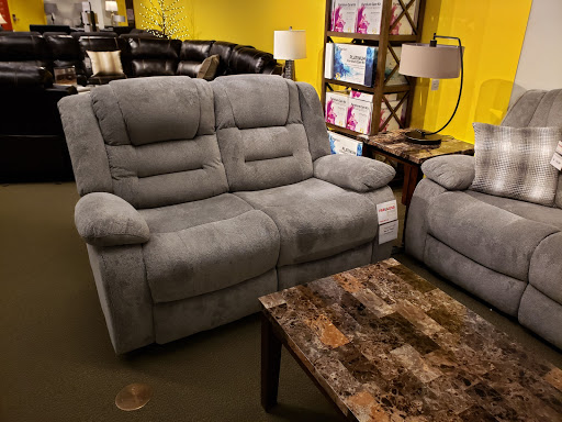 Furniture Store «Art Van Furniture - Ann Arbor», reviews and photos, 425 E Eisenhower Pkwy, Ann Arbor, MI 48108, USA