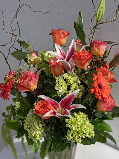 Florist «Monroe Floral», reviews and photos, 113 W McDougall St, Monroe, WA 98272, USA