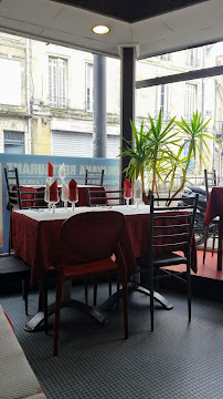 Atmosphère du Restaurant indien Vinayaka Restaurant Argonne à Bordeaux - n°4