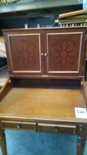 Furniture Store «Hotel Furniture Outlet & Liquidators», reviews and photos, 148 S Waverly Rd, Holland, MI 49423, USA