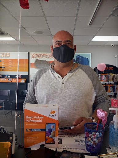 Telecommunications Service Provider «Boost Mobile Store by JM Cell LLC», reviews and photos, 105 S Federal Hwy #4, Dania Beach, FL 33004, USA