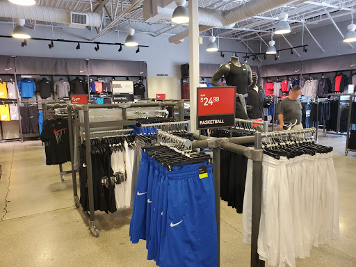 Outlet Mall «Sanibel Outlets», reviews and photos, 20350 Summerlin Rd, Fort Myers, FL 33908, USA