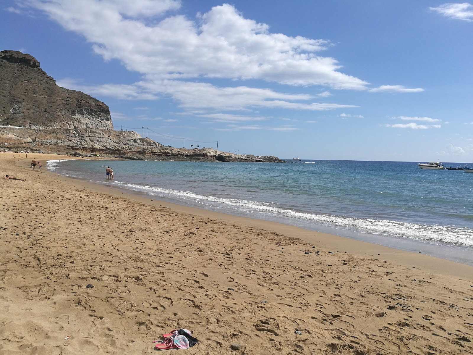 Foto von Playa de Tauro befindet sich in natürlicher umgebung