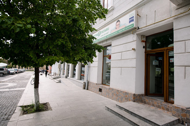 langa Orange Shop, Strada 1 Decembrie Nr. 27, Botoșani 710245, România