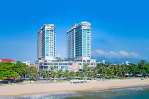 Diamond Bay Hotel image