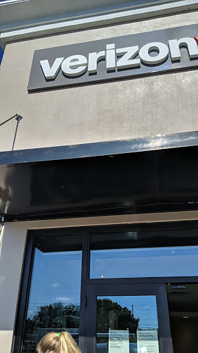 Cell Phone Store «Verizon», reviews and photos, 33830 US Hwy 19 N, Palm Harbor, FL 34684, USA
