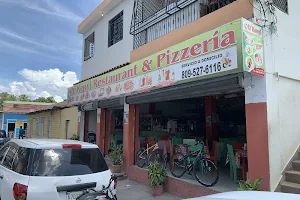 D'Kenyi Restaurant & Pizzeria image