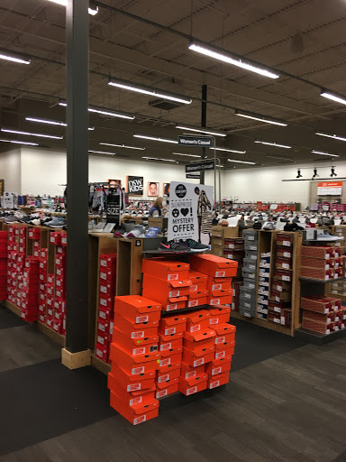 Shoe Store «DSW Designer Shoe Warehouse», reviews and photos, 7616 Farm to Market 1960 Rd W, Houston, TX 77069, USA