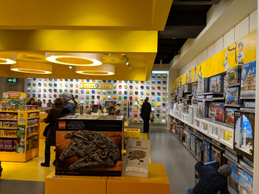 The LEGO® Store München Riem Arcaden