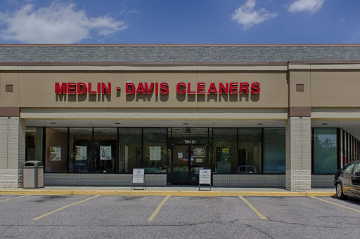 Dry Cleaner «Medlin-Davis Cleaners, Bent Tree», reviews and photos, 7901-121 Falls of Neuse Rd, Raleigh, NC 27615, USA