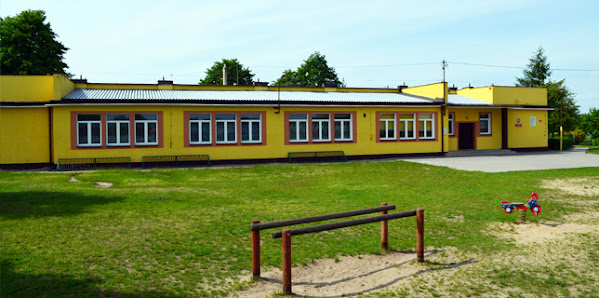 Szkoła Filialna w Ojrzanowie Ojrzanowo 40, 89-210 Ojrzanowo, Polska