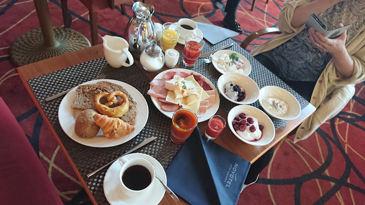 Plats et boissons hôtels Novotel Freiburg am Konzerthaus 79098 Freiburg im Breisgau