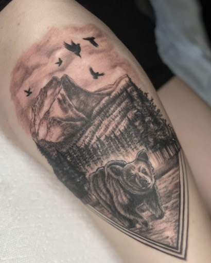 Tattoo Shop «Nautilus Tattoo», reviews and photos, 2719 Berlin Turnpike, Newington, CT 06111, USA