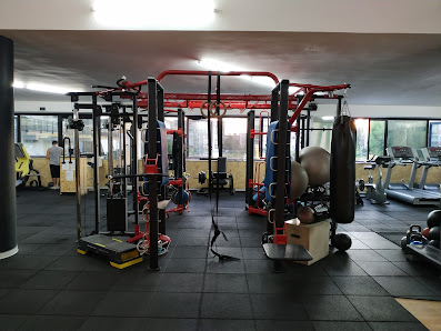 Centro Fitness Invictus Gym Via Ferdinando Fuga, 46, 81100 Caserta CE, Italia