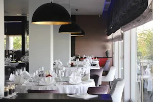 Mont Parnasse Asian Fusion Restaurant image