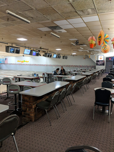 Bowling Alley «Three Hundred Bowl», reviews and photos, 100 Cass Lake Rd, Waterford Twp, MI 48328, USA