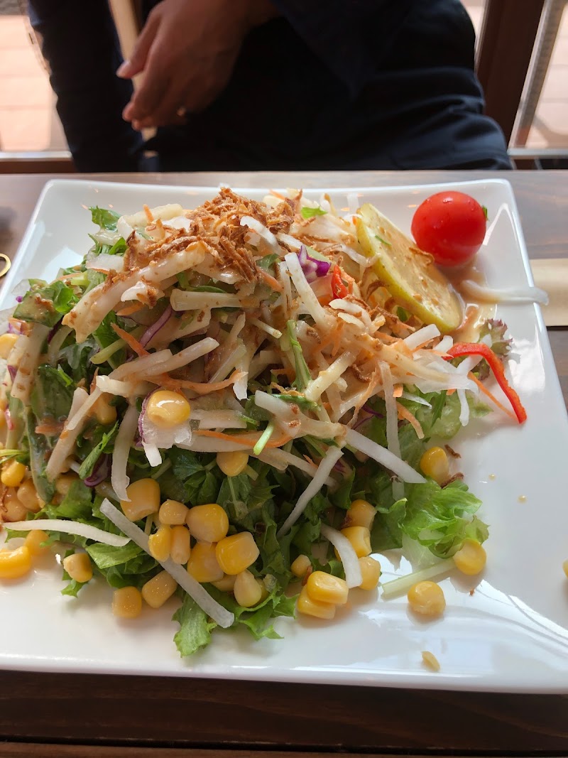 Beee マルシェ カフェ 武雄店 佐賀県武雄市東川登町 カフェ 喫茶 カフェ グルコミ