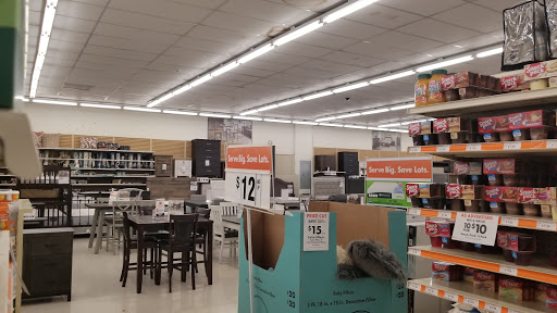 Discount Store «Big Lots», reviews and photos, 726 E Main St, Lebanon, OH 45036, USA