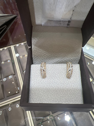 Jeweler «Tanmai Jewelers», reviews and photos, 305 Cimarron Trail, Irving, TX 75063, USA