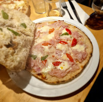 Plats et boissons du Restaurant italien Sapori Pizzeria à Levallois-Perret - n°7