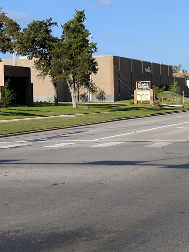 Beauty School «Charles & Sues School of Hair Design», reviews and photos