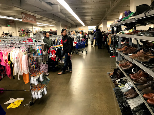 Thrift Store «Goodwill», reviews and photos