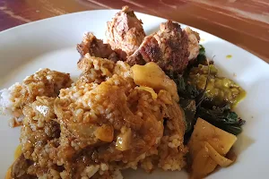 Nasi Padang Mak Acik image