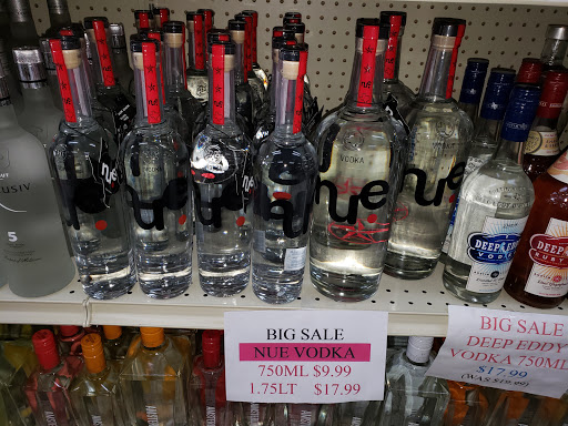 Liquor Store «Royal Liquor & Wine», reviews and photos, 1015 N Randall Rd, Elgin, IL 60123, USA