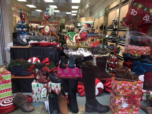 Shoe Store «Gimres Shoe Store Hillsboro», reviews and photos, 256 E Main St, Hillsboro, OR 97123, USA