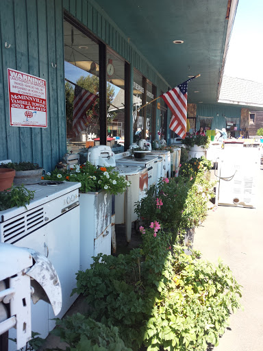 Aftermath Thrift Store, 615 NE Lafayette Ave, McMinnville, OR 97128, USA, 