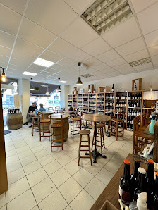 AROMATICA Epicerie-Comptoir-Terrasse 4 Pl. des Terreaux, 69530 Brignais, France