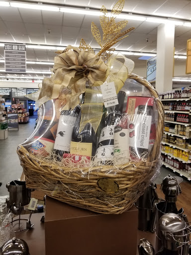 Shopping Mall «Del Mar Shopping Center», reviews and photos, 2707 Via De La Valle, Del Mar, CA 92014, USA