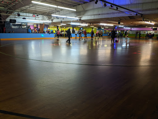 Sporting Goods Store «Hyde Park Roller Magic», reviews and photos, 4178 Albany Post Rd, Hyde Park, NY 12538, USA