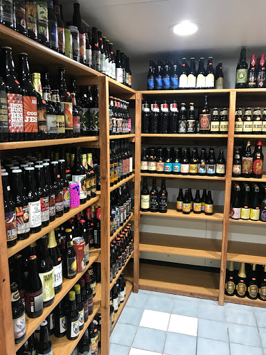 Liquor Store «Wine Barrel Plus», reviews and photos, 30303 Plymouth Rd, Livonia, MI 48150, USA