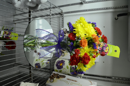 Florist «Yorkville Flower Shoppe», reviews and photos, 216 S Bridge St, Yorkville, IL 60560, USA