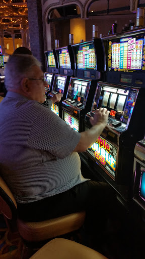 Casino «Hollywood Casino at Charles Town Races», reviews and photos, 580 E 5th Ave, Ranson, WV 25438, USA