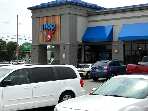 Shopping Mall «Town & Country Shopping Center», reviews and photos, 2615 N Kansas Expy, Springfield, MO 65803, USA