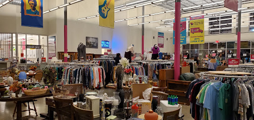 Thrift Store «Out of the Closet - Columbus», reviews and photos, 1230 N High St, Columbus, OH 43201, USA