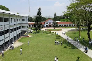 Raymond Memorial Higher Secondary School image