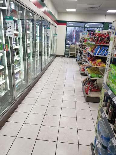 Convenience Store «7-Eleven», reviews and photos, 900 S Arlington Heights Rd, Elk Grove Village, IL 60007, USA