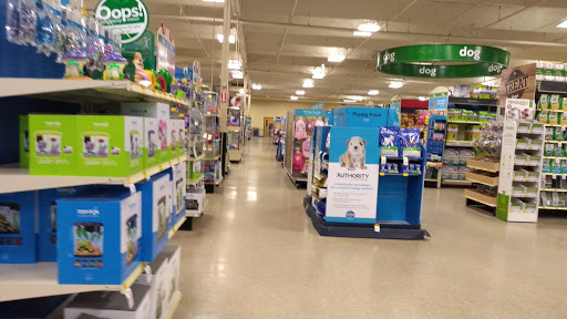 Pet Supply Store «PetSmart», reviews and photos, 1196 W Olive Ave, Merced, CA 95348, USA