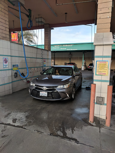 Car Wash «Alvarado Car Wash», reviews and photos, 1400 N Alvarado St, Los Angeles, CA 90026, USA