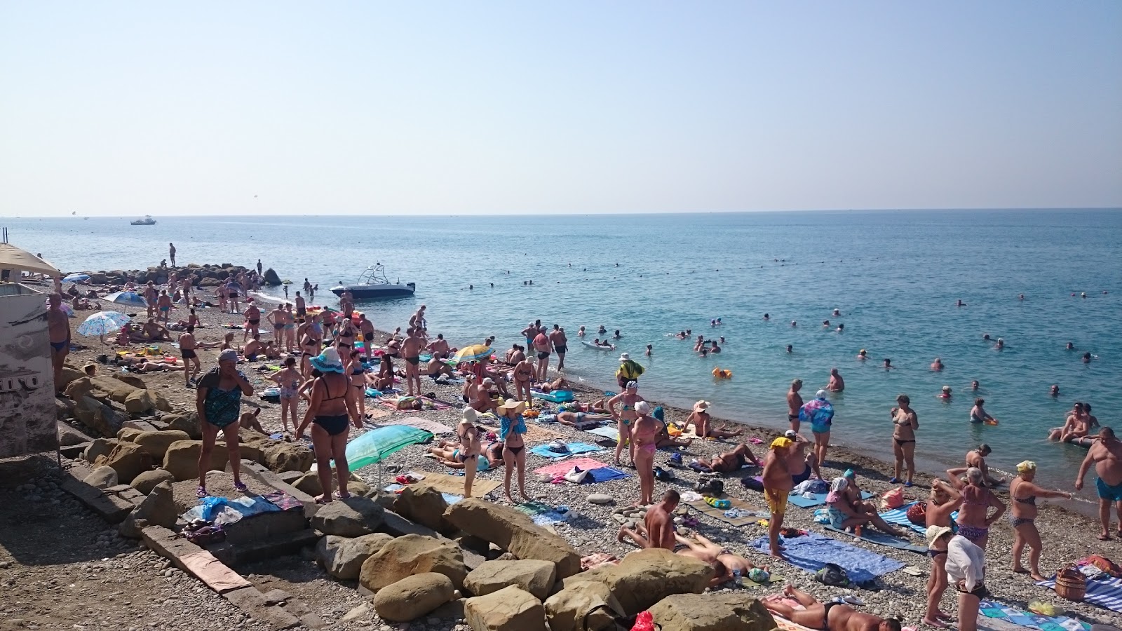 Φωτογραφία του Flamingo beach παροχές περιοχής